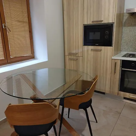 Appartement V Centre Mesta S Terasou A Zahradou